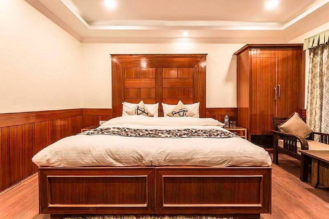 Hotel Alpine Ladakh Лех Екстериор снимка